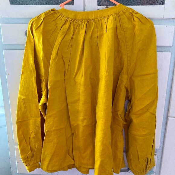 Banana Republic L PETITE 100% Linen blouse. - Picture 3 of 7